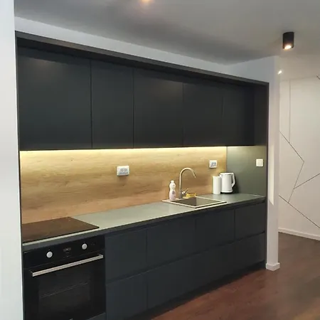 Apartman Love * Grude