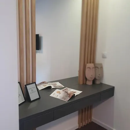 아파트 Apartman Love Grude